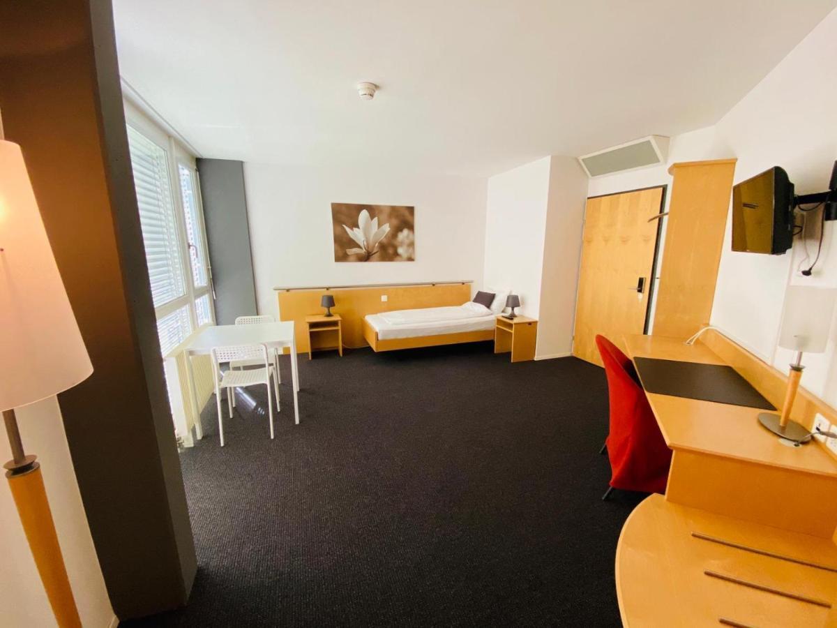 Work & Live Apartments 프라우엔펠트 외부 사진
